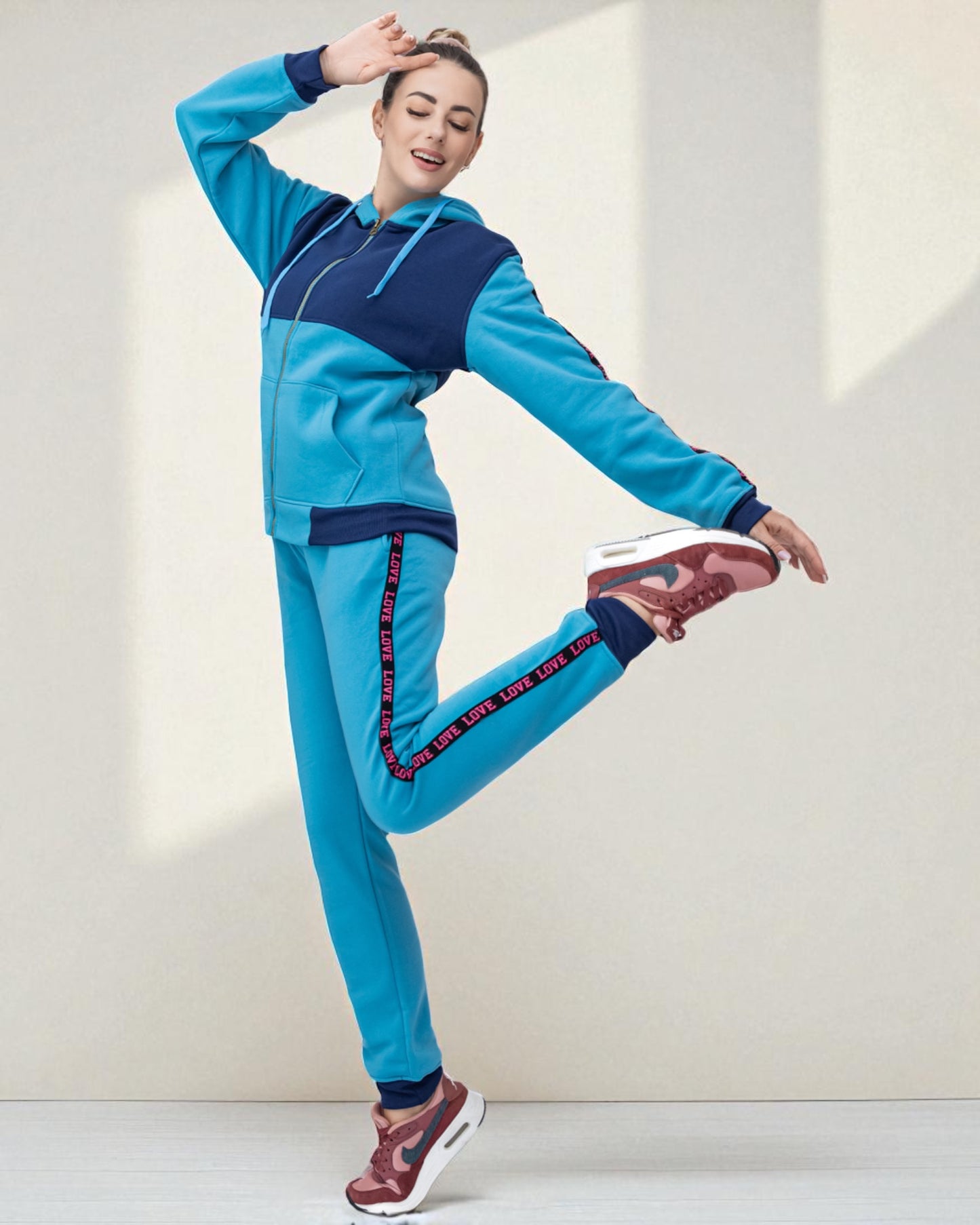 Women's Sweatsuit Love Stripe Outfit