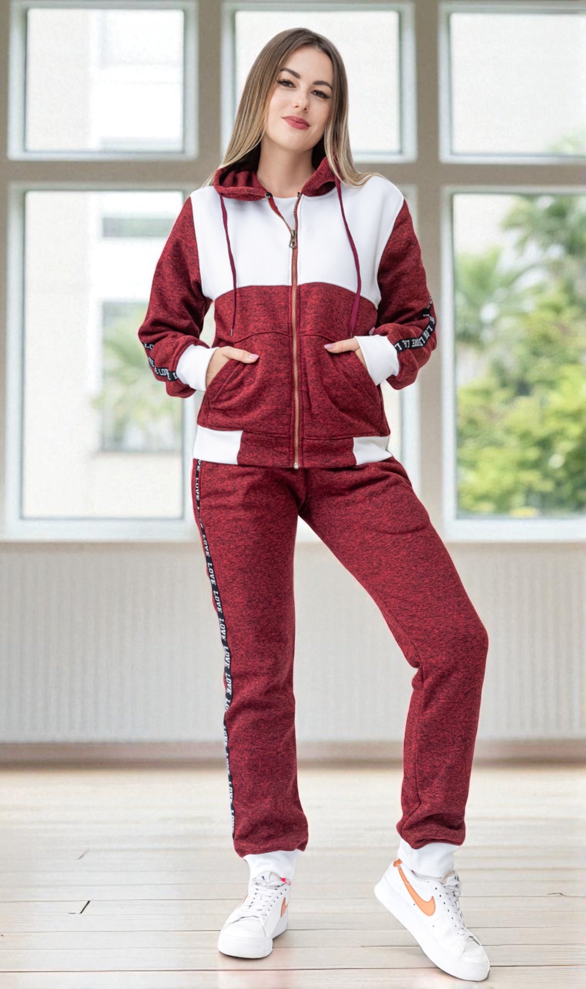 Women's Sweatsuit Love Stripe Outfit