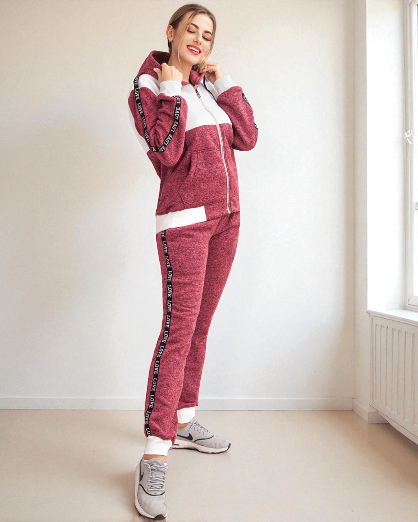 Women's Sweatsuit Love Stripe Outfit