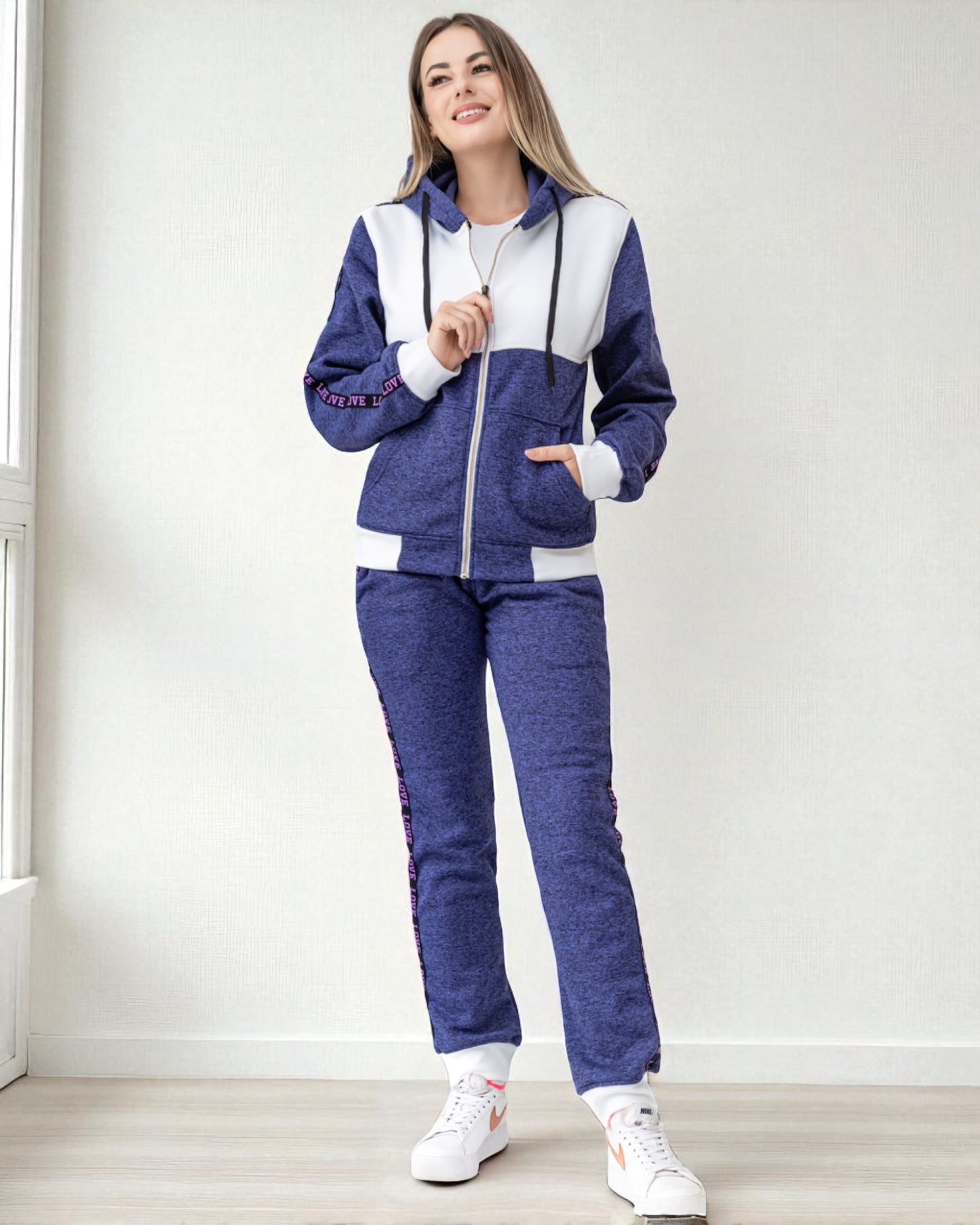 Women's Sweatsuit Love Stripe Outfit