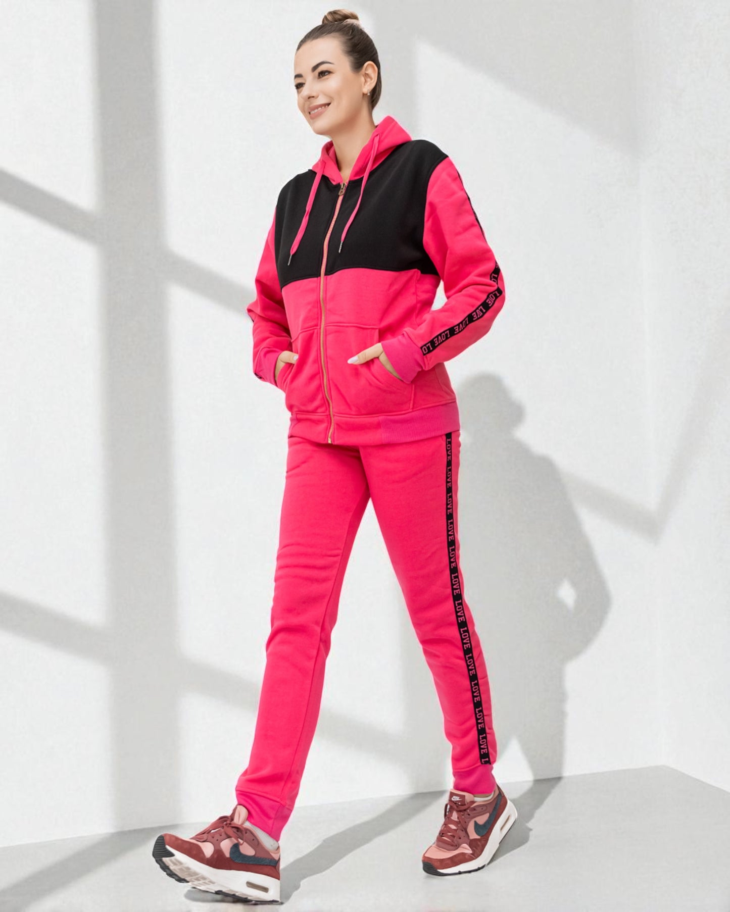 Women's Sweatsuit Love Stripe Outfit