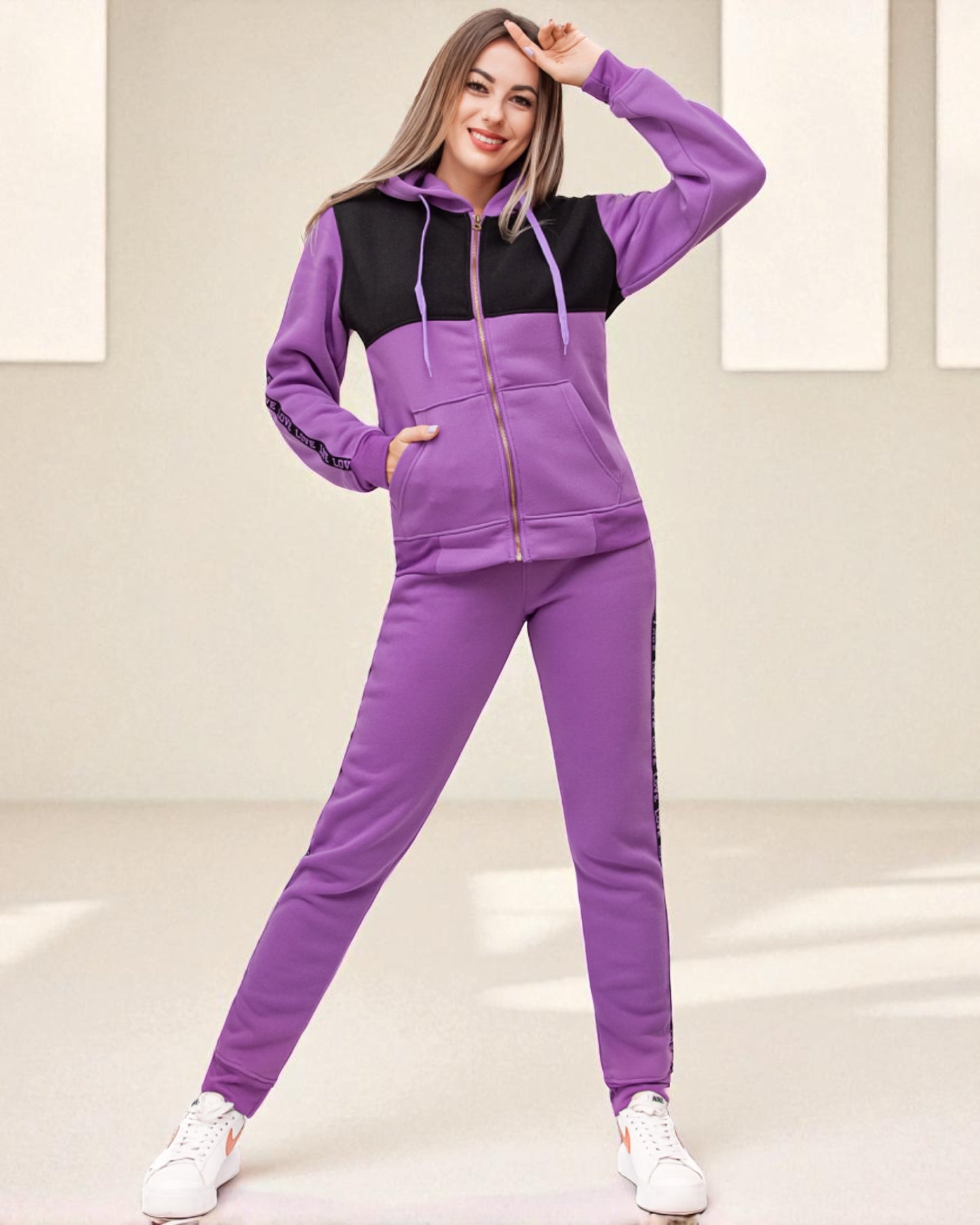 Women's Sweatsuit Love Stripe Outfit
