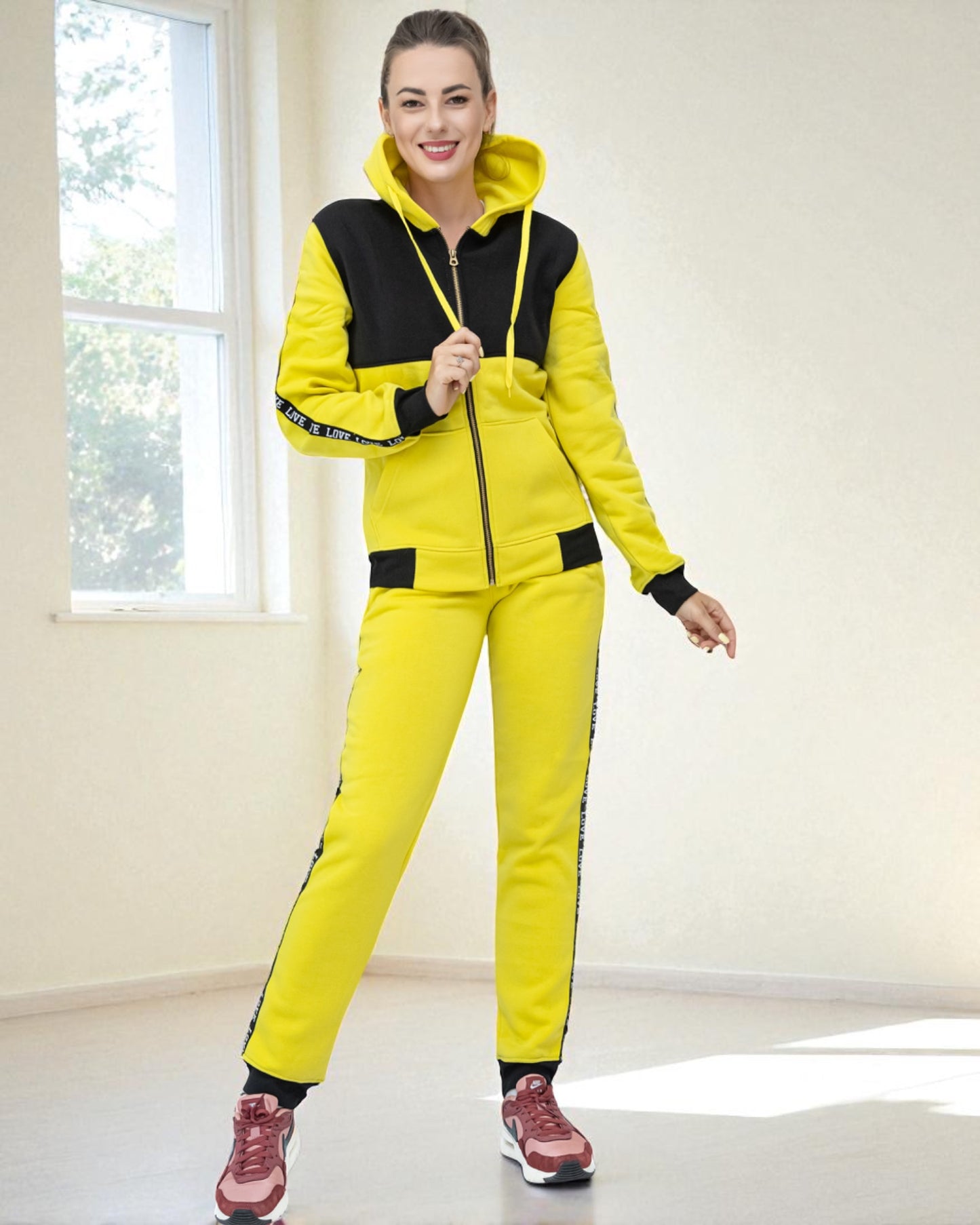 Women's Sweatsuit Love Stripe Outfit