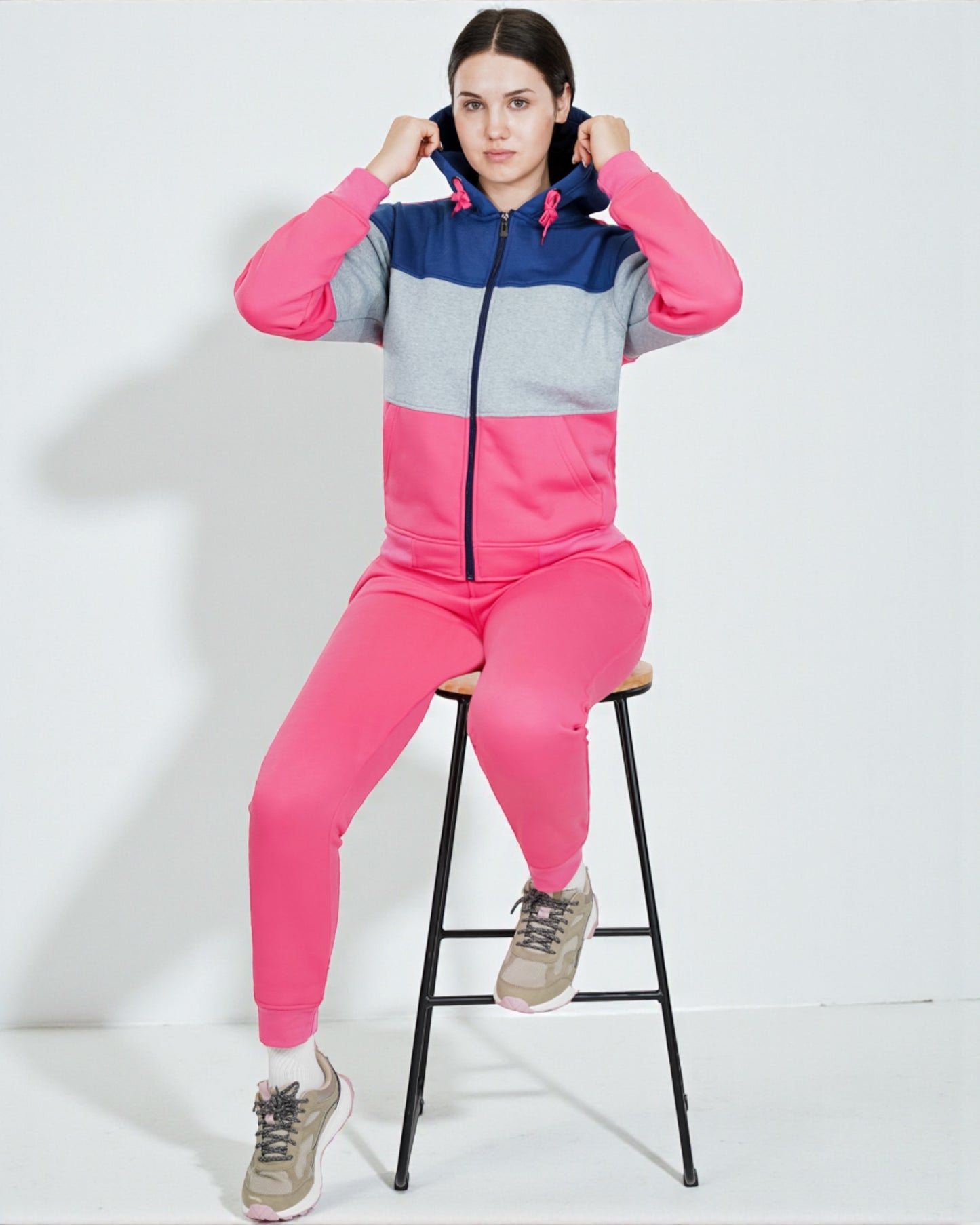 Women’s ColorBlock Zip-Up Sweatsuit
