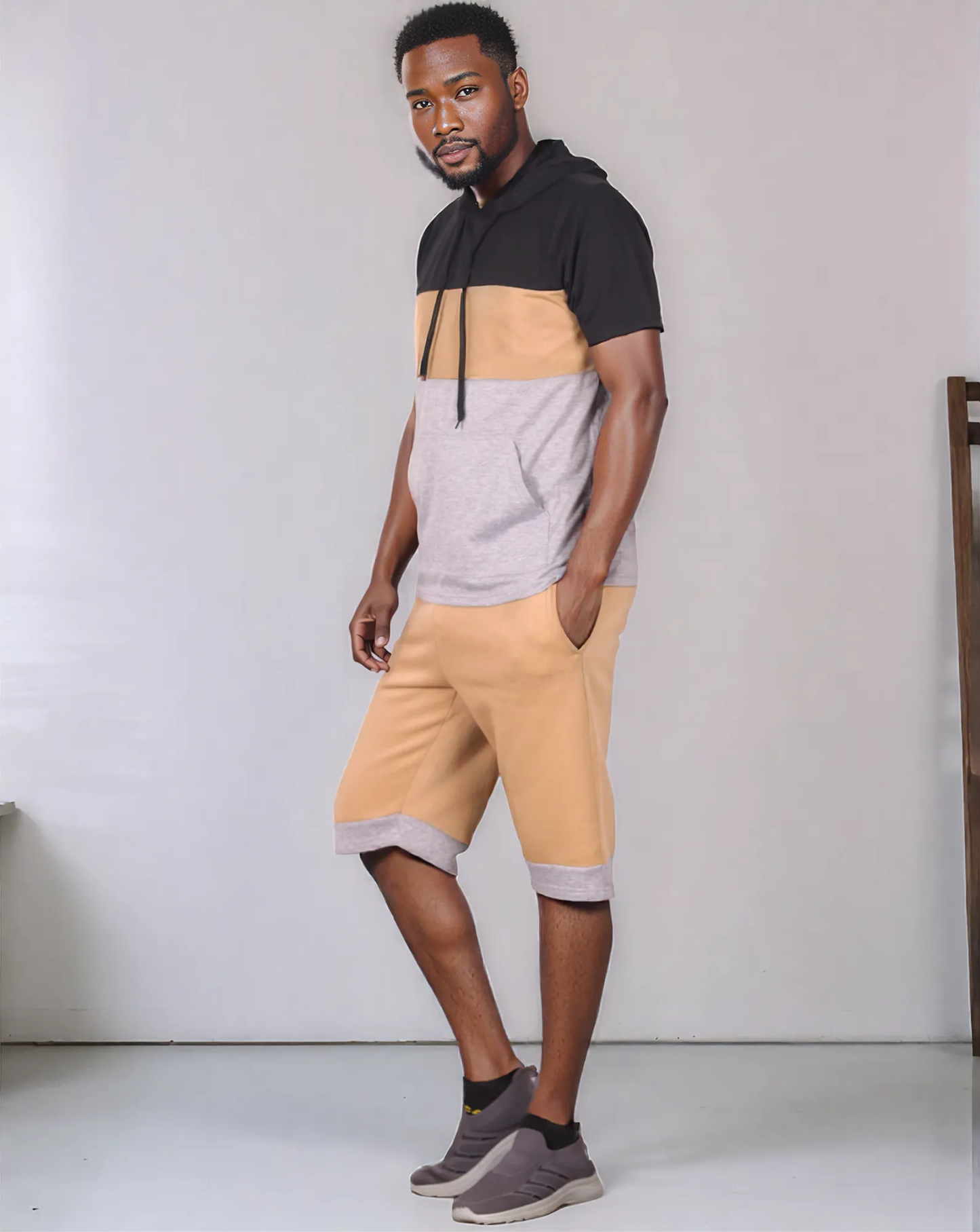 Men’s 2-piece Color block Short Set pullover Hoodie with matching shorts
