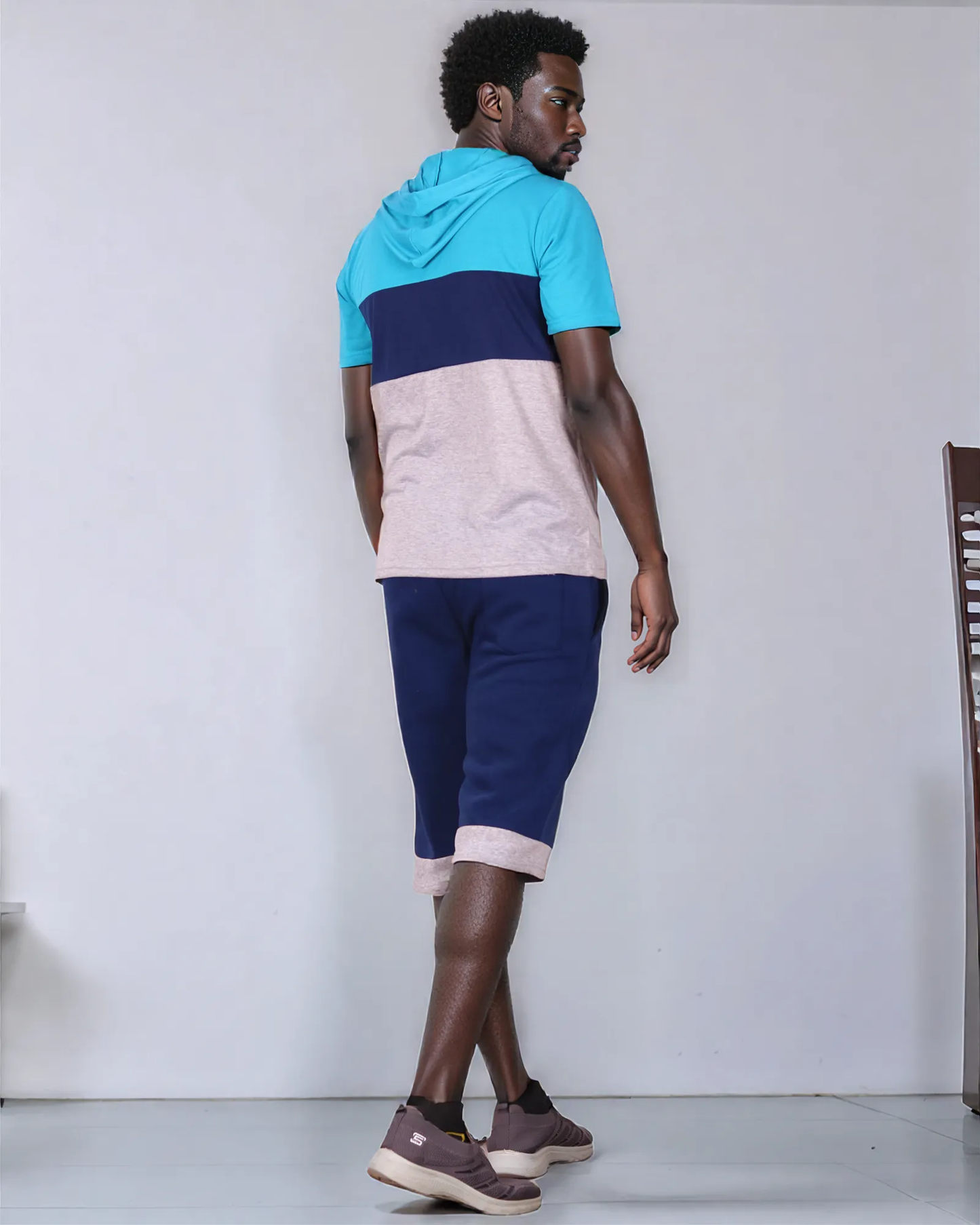 Men’s 2-piece Color block Short Set pullover Hoodie with matching shorts