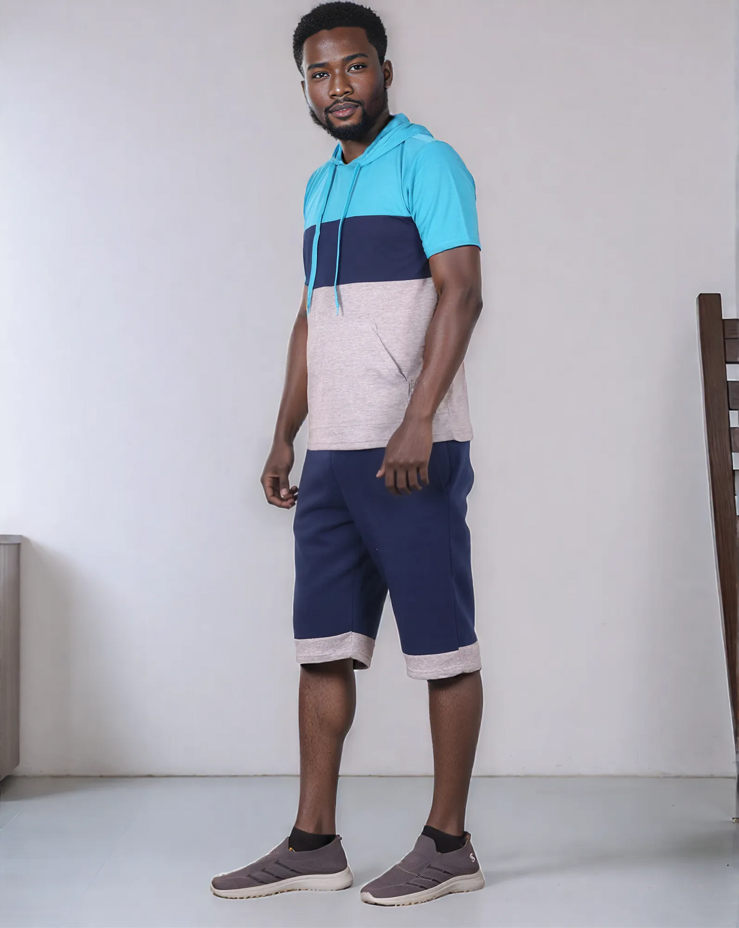 Men’s 2-piece Color block Short Set pullover Hoodie with matching shorts