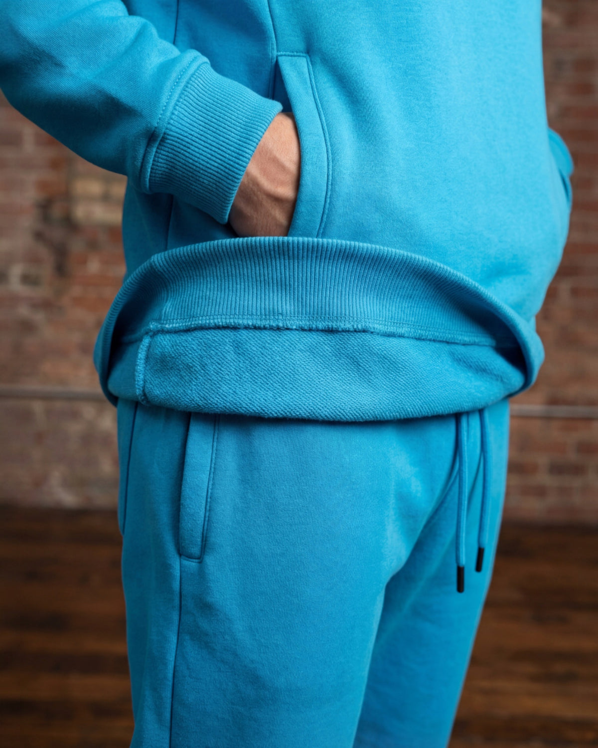 Men's Classic Pullover Hoodie & Jogger Set – alternate view 18