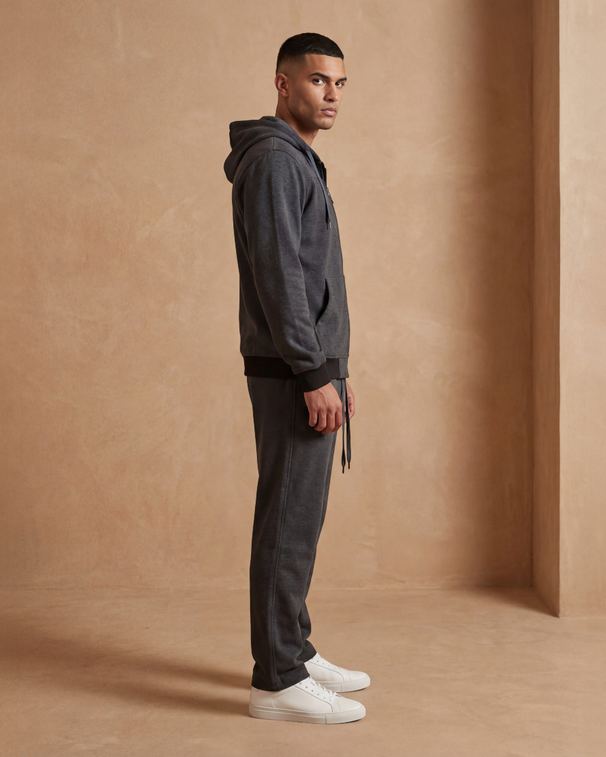 Men's Tech Fleece Traditional Sweatsuit – alternate view 40