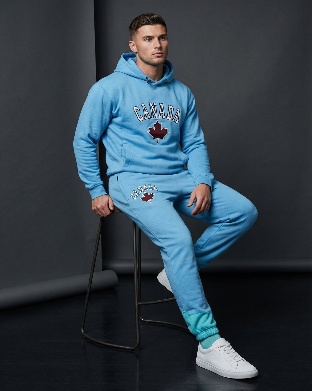 Men's Classic Pullover Canada Print Sweatsuit – alternate view 8