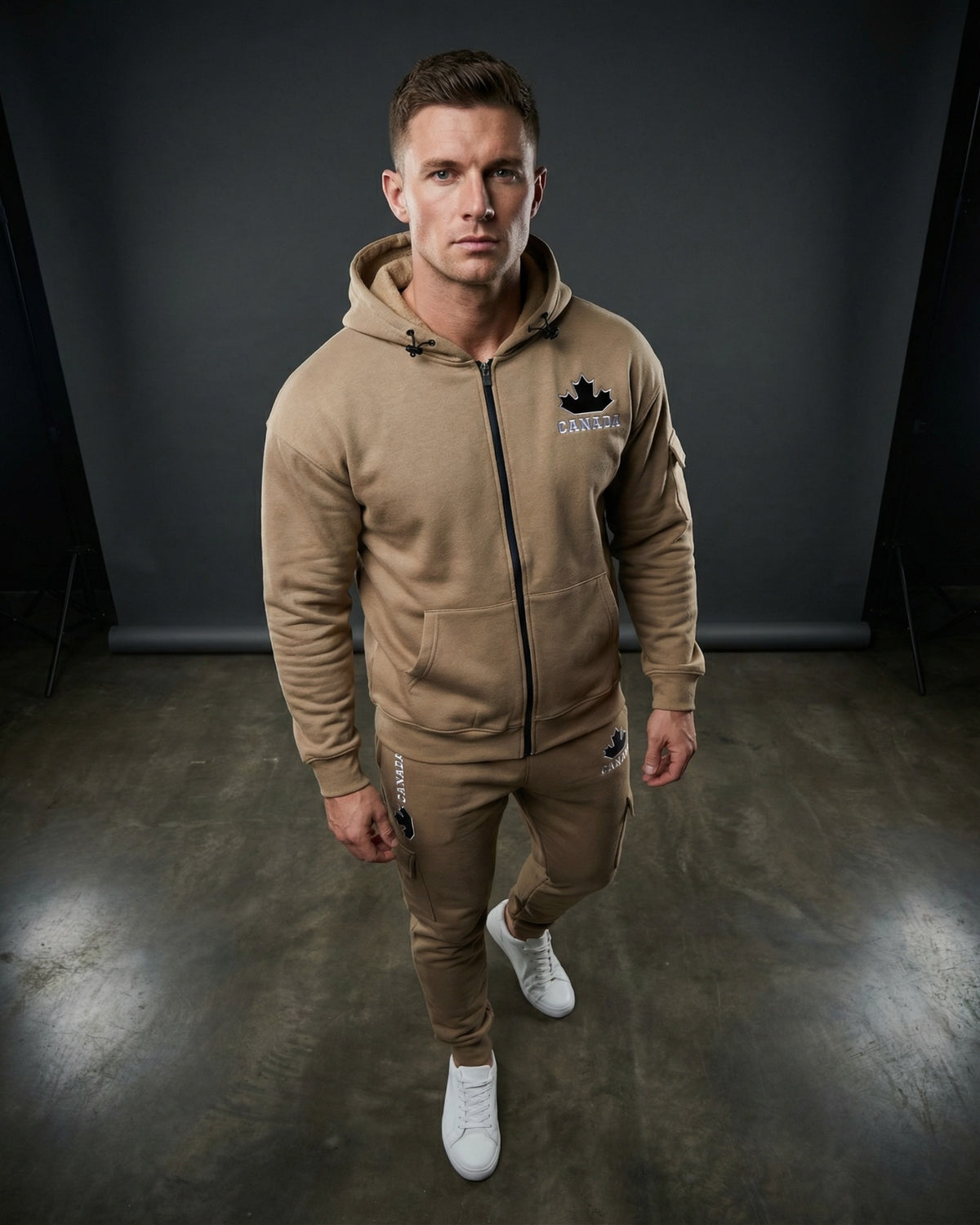Men's Friendly Neighbor Hoodie & Jogger Set – alternate view 6