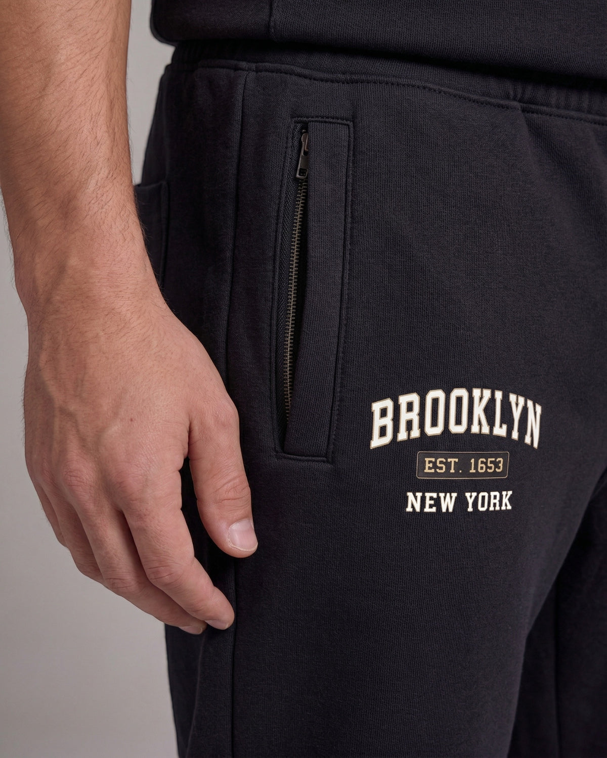 Men's Brooklyn Streetwear Fleece Set – alternate view 9