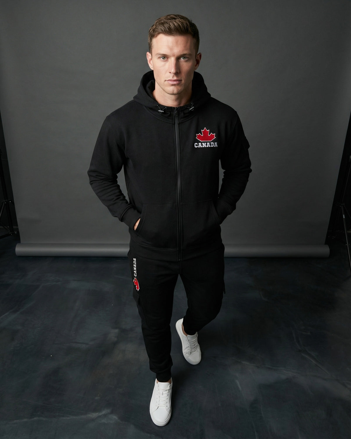 Men's Friendly Neighbor Hoodie & Jogger Set – alternate view 3