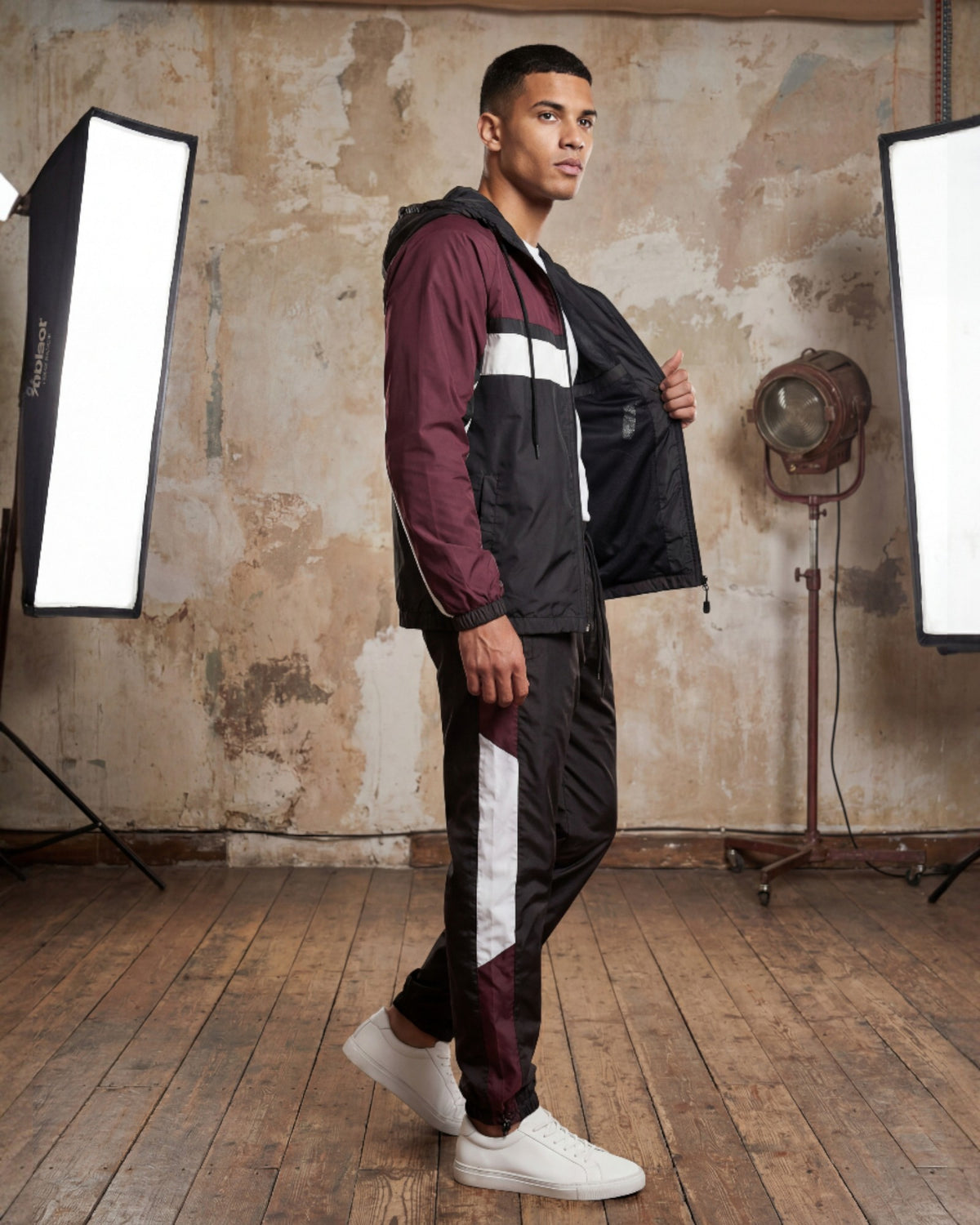 The Ridge Windbreaker Tracksuit – alternate view 5