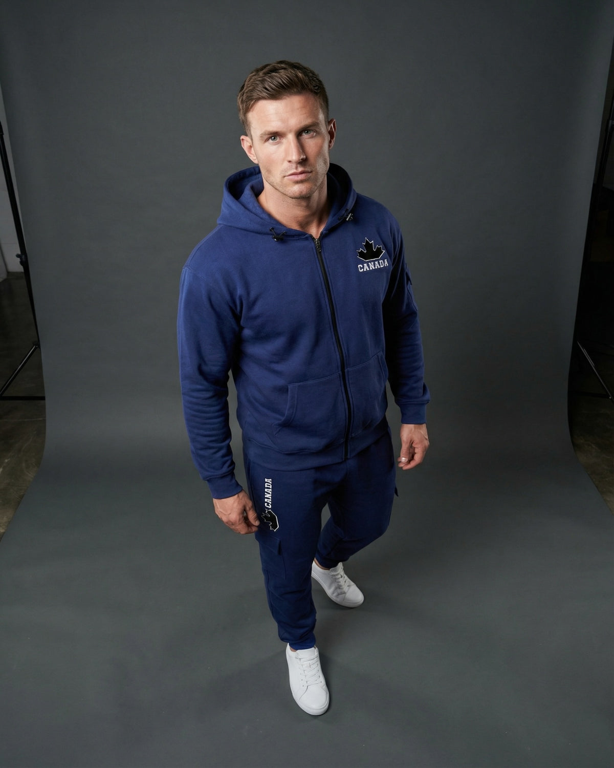 Men's Friendly Neighbor Hoodie & Jogger Set – alternate view 21
