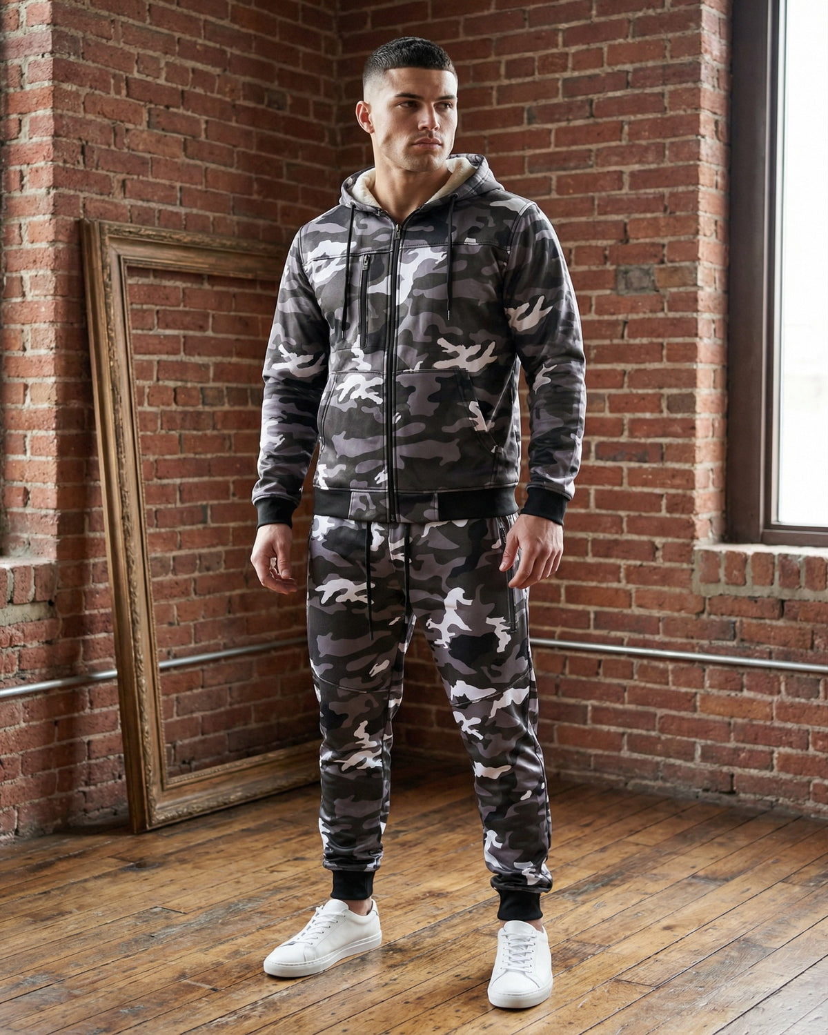 Men's Essential Camouflage Fleece Set – alternate view 2