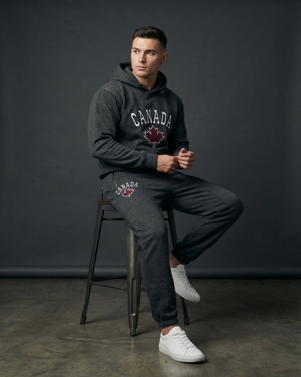 Men's Classic Pullover Canada Print Sweatsuit – alternate view 28
