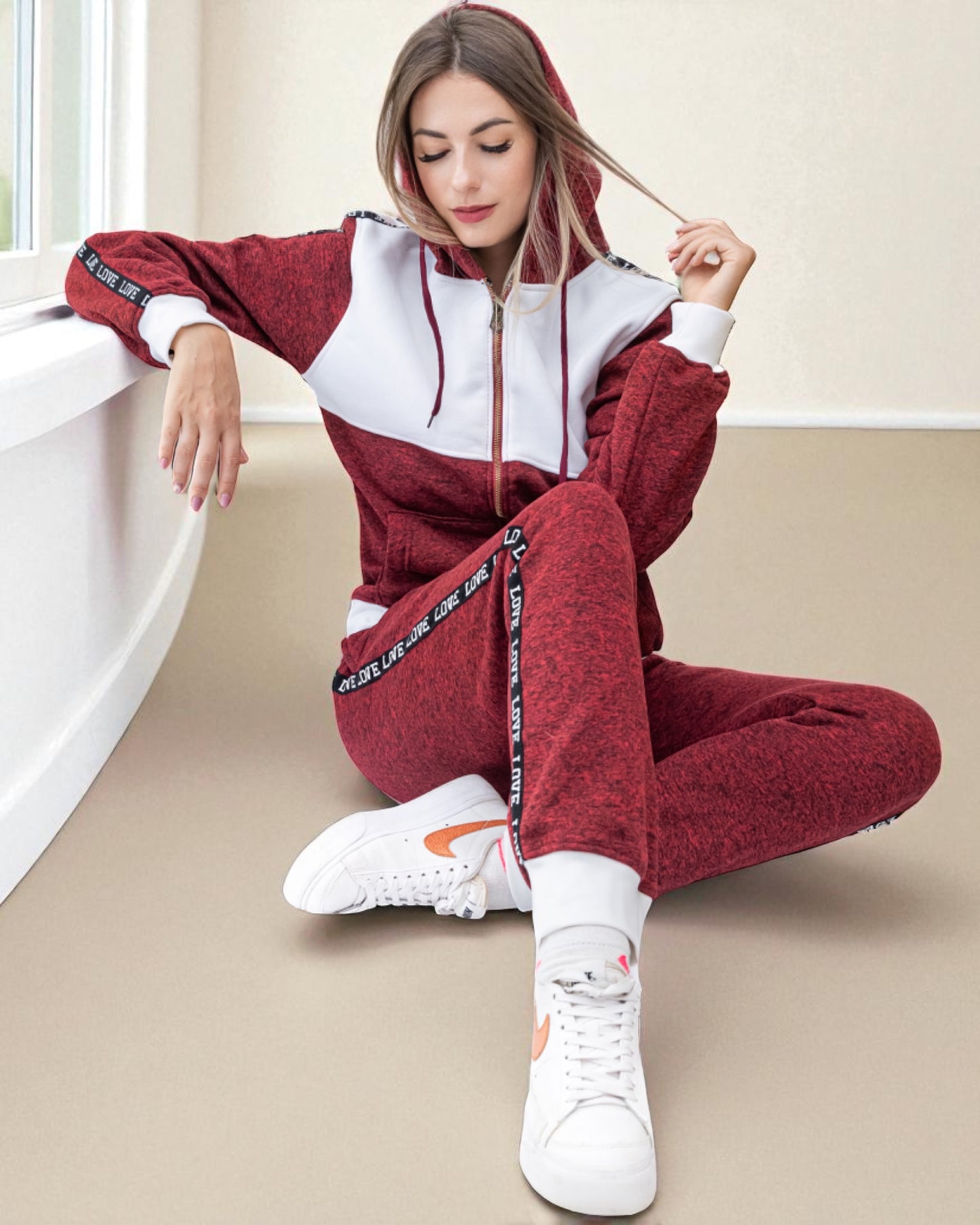 Women's Sweatsuit Love Stripe Outfit