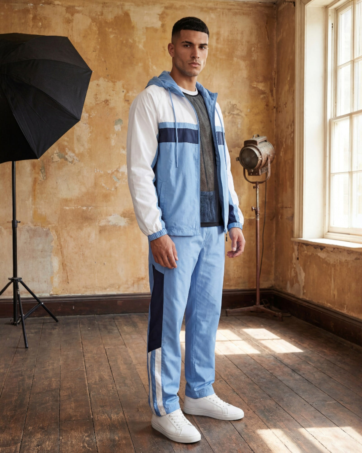 The Ridge Windbreaker Tracksuit – alternate view 9