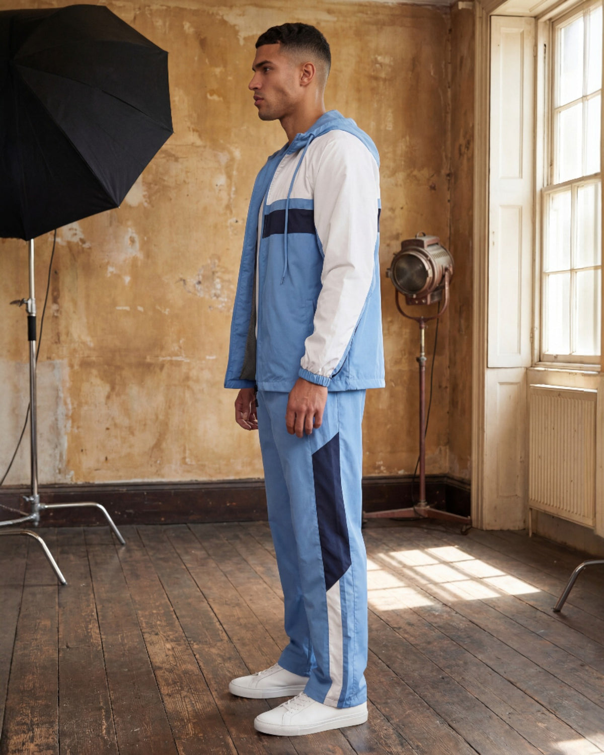 The Ridge Windbreaker Tracksuit – alternate view 12
