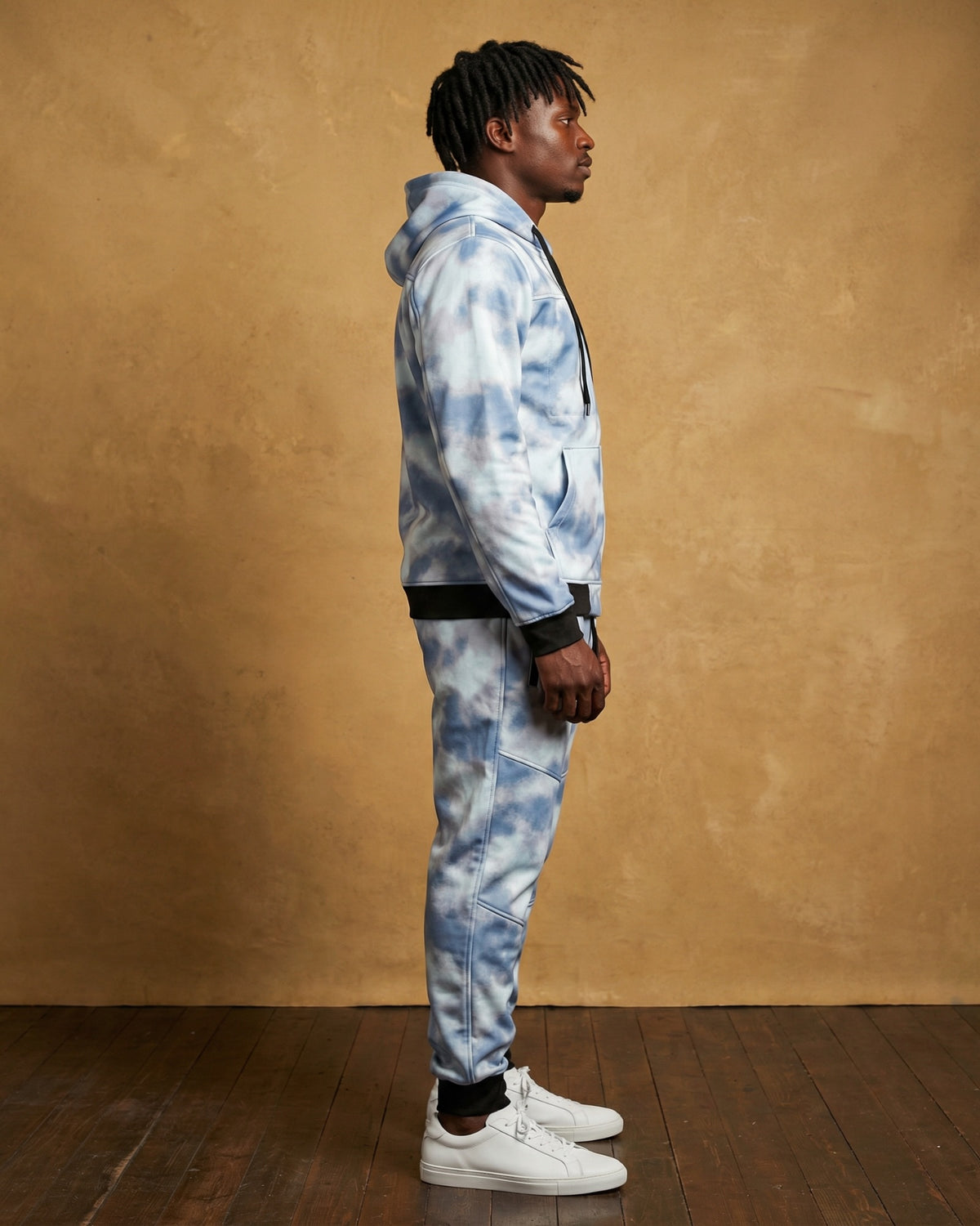The Space Inspired Tech Fleece Suit – alternate view 9