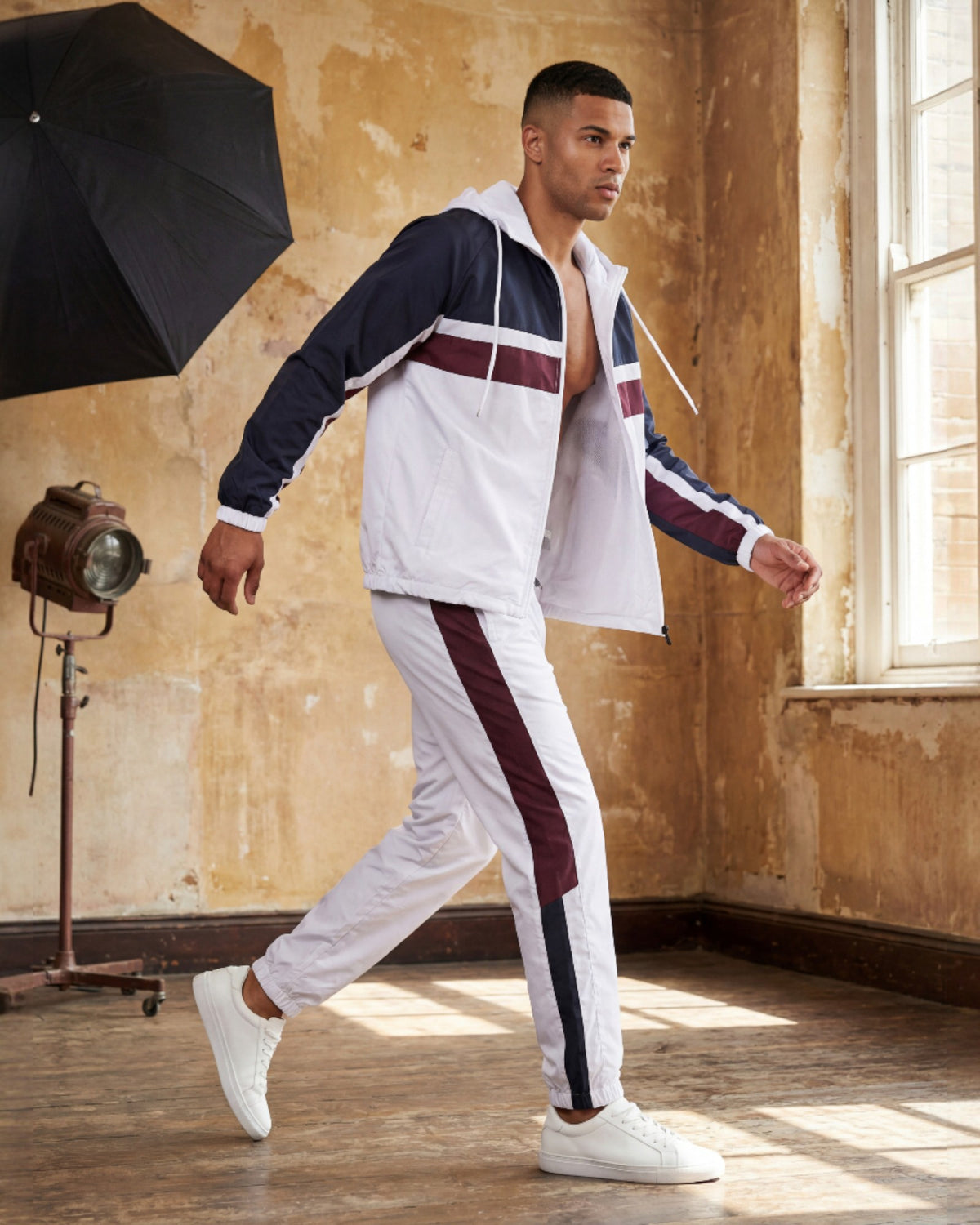 The Ridge Windbreaker Tracksuit – alternate view 15